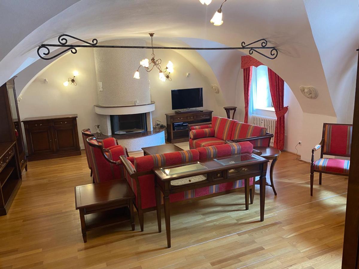 Sebivi Apartments Baroko & Family Попрад Екстериор снимка