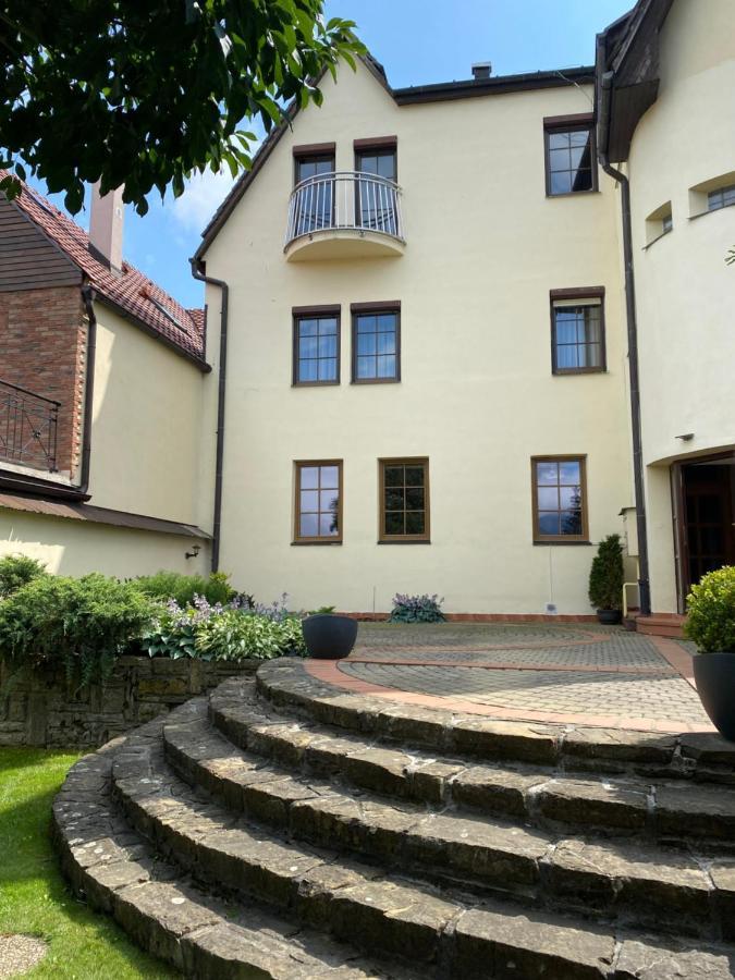 Sebivi Apartments Baroko & Family Попрад Екстериор снимка