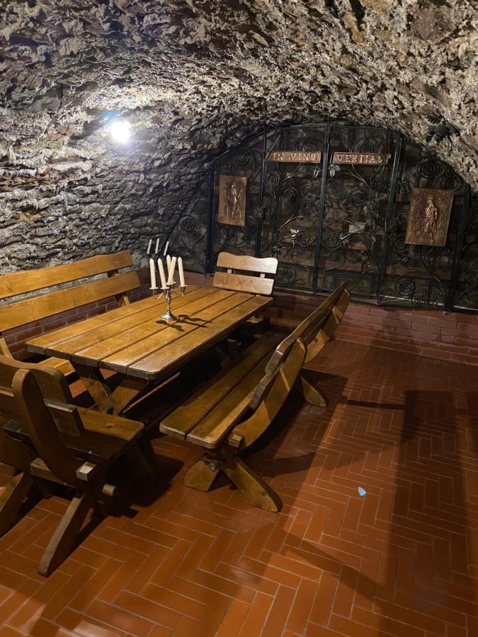 Sebivi Apartments Baroko & Family Попрад Екстериор снимка
