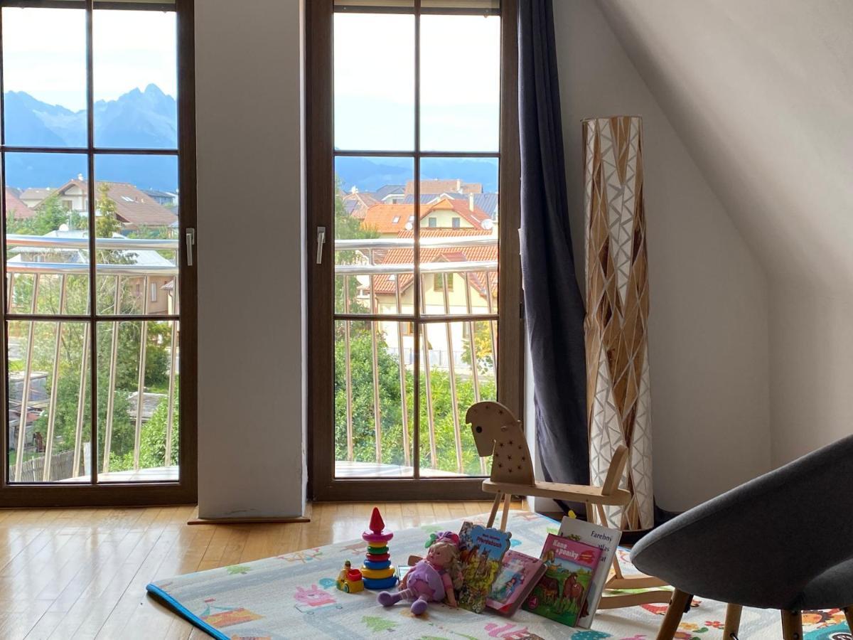 Sebivi Apartments Baroko & Family Попрад Екстериор снимка